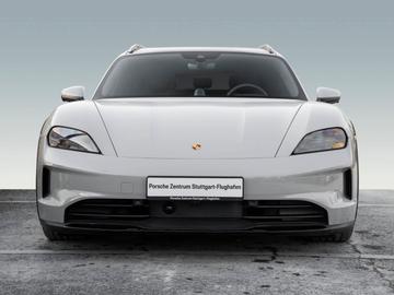 صورة 8 لـ 2025 Porsche TAYCAN
