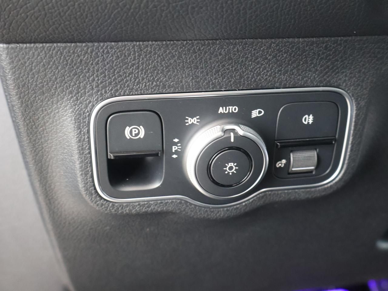 Mercedes-Benz GLB 180 AMG Night MBUX Distronic Kamera LED Navi foto 22
