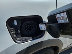 Fahrzeugabbildung Captur II Edition One E-TECH PLUG-IN 160 EDC SCH