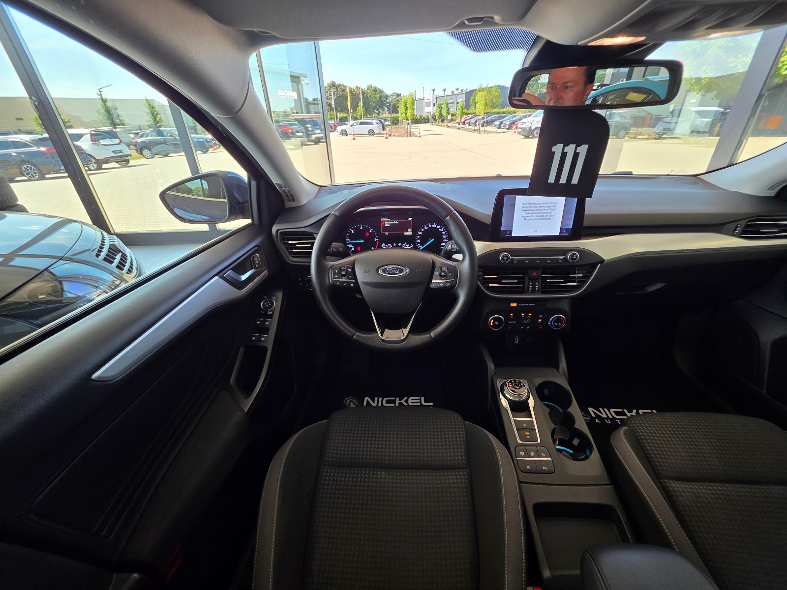 Ford Focus Tur. Titanium*Led*Ahk*Acc*Kamera*Pano*B&O*