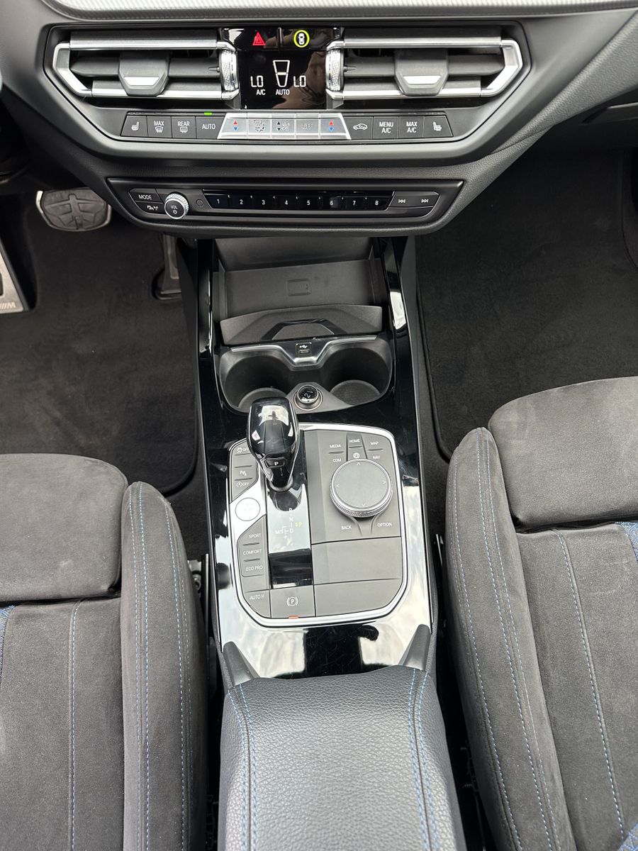 Fahrzeugabbildung BMW 118d M-Sport Aut. 5-Türer NAV+LED+WLAN+17ZO+SHZ