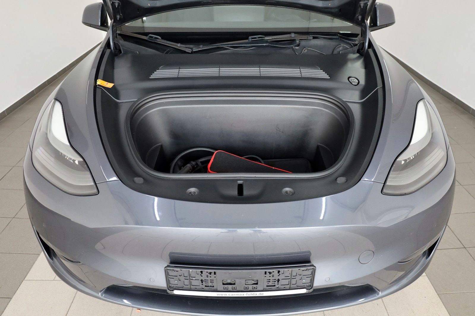 Fahrzeugabbildung Tesla Model Y Long Range Dual Motor AWD,Autopilot,Pano