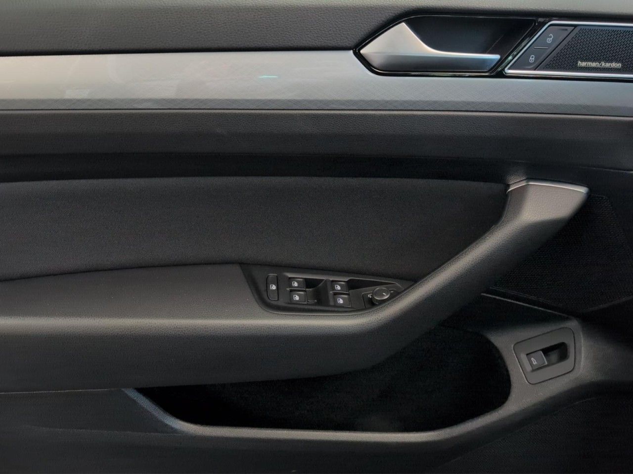Passat Variant Business 2.0 TDI DSG Klima Navi
