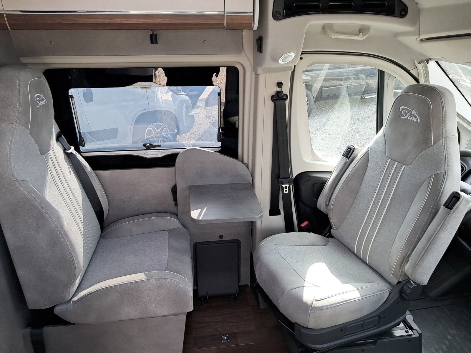 Fahrzeugabbildung Pössl Summit Shine 600 LR Citroen 180 PS Autom.
