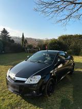 Opel Tigra TwinTop Cabrio  TÜV bis 12/202... - gebrauchte Opel Tigra aus dem Jahr 2004