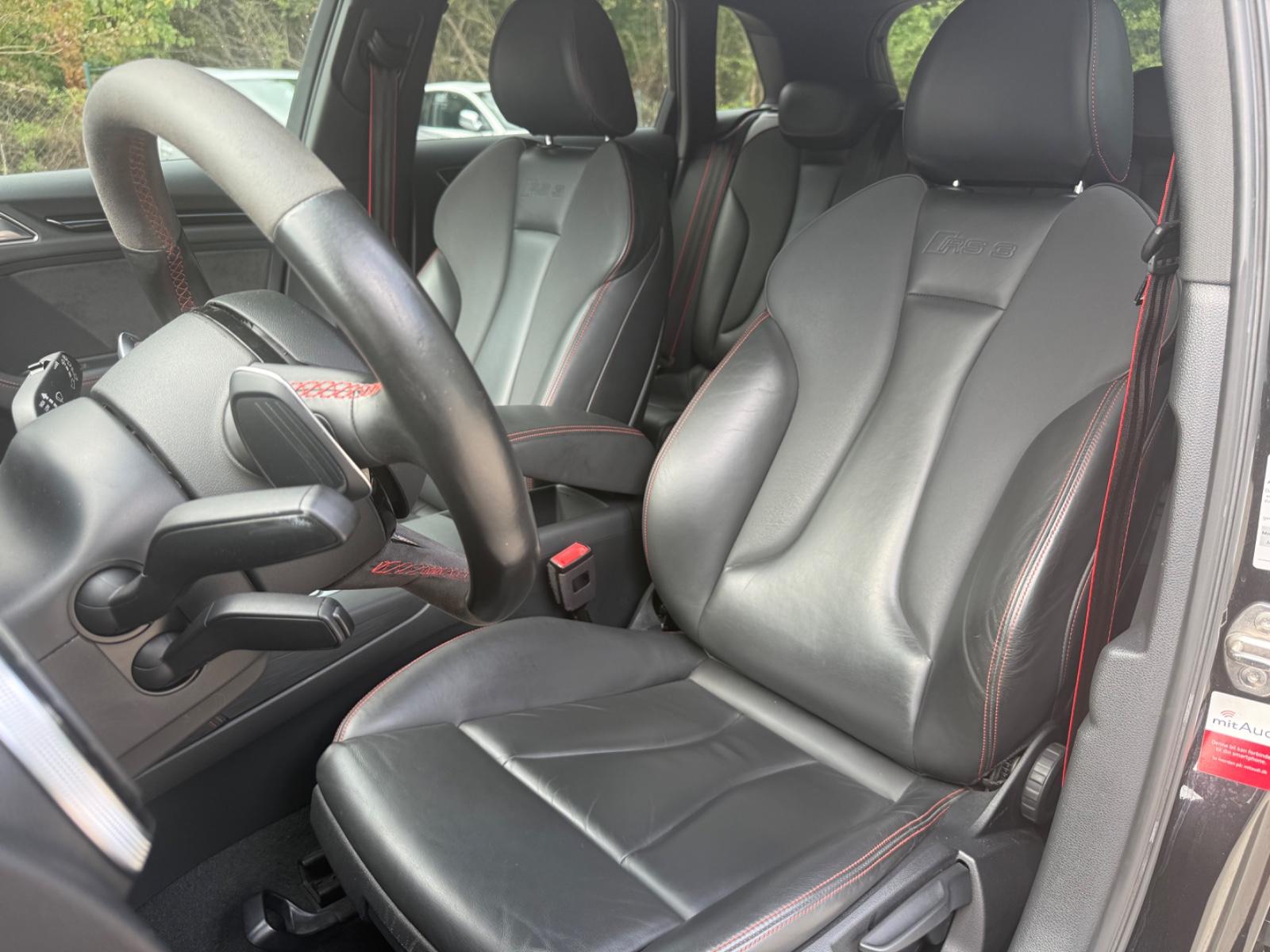 Audi RS3 Sportback 2.5 TFSI 367 ch BVA quattro / Toit panoramique / Magnetic Ride / Cuir Nappa / Jantes 19"