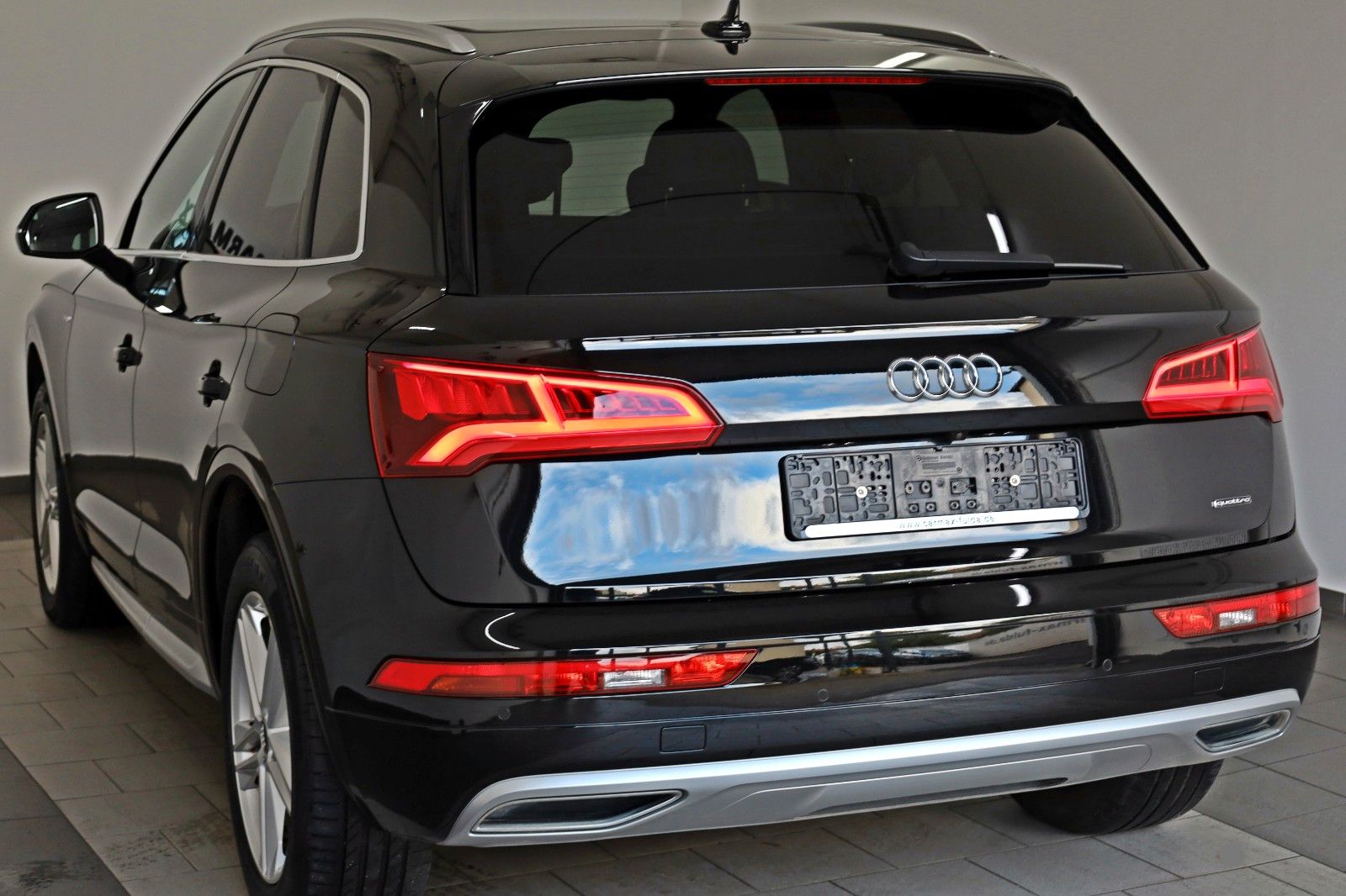 Fahrzeugabbildung Audi Q5 50 TFSIe quattro S line,Leder,Kamera,Pano,AHK