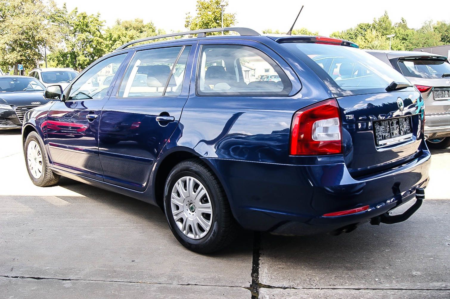 Fahrzeugabbildung SKODA Octavia Combi 1.4TSI DSG ANHZV PDC SIHZG Ambient