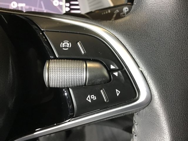 Fahrzeugabbildung Skoda Octavia Selection 2.0 TDI Combi DSG/Navi/ACC/RFK