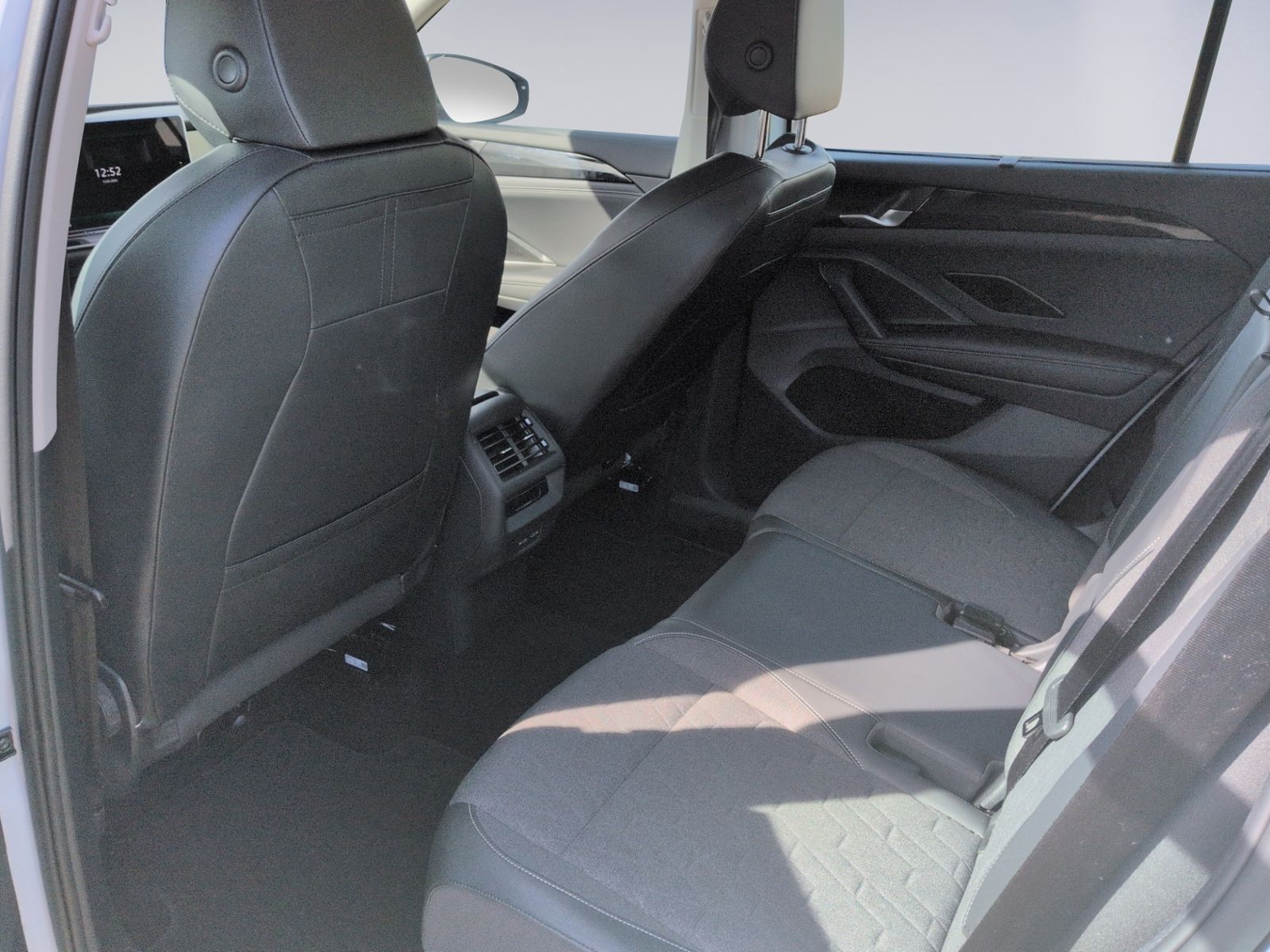 Tayron 1.5 eTSI eHybrid DSG Life AHK+KAMERA+NAVI