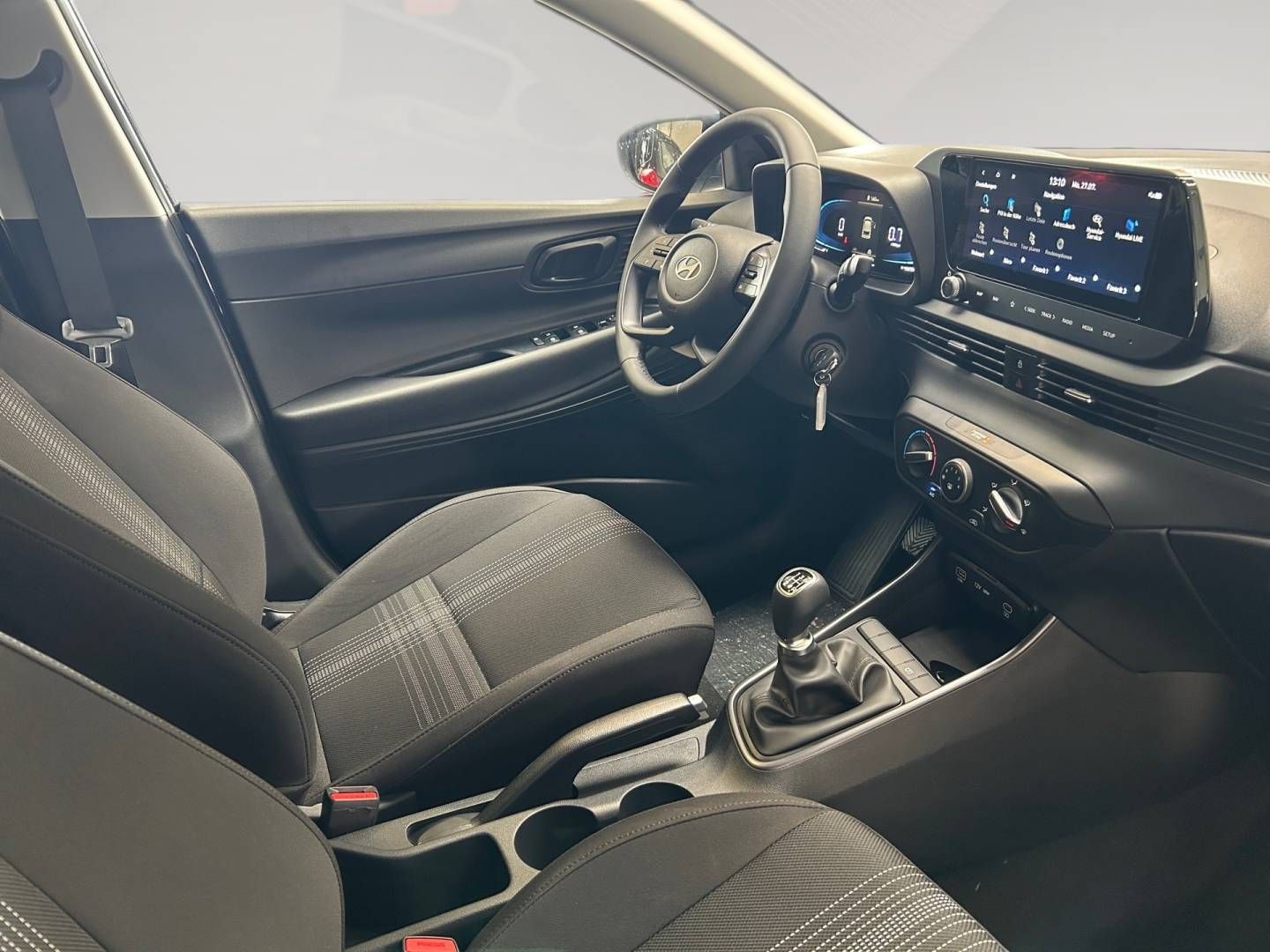Fahrzeugabbildung Hyundai i20 Select Funktionspaket PDC Navi Rückfahrkamer