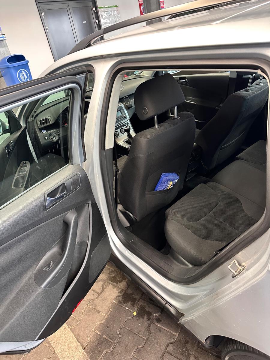 Volkswagen Passat 2005 — photo 10