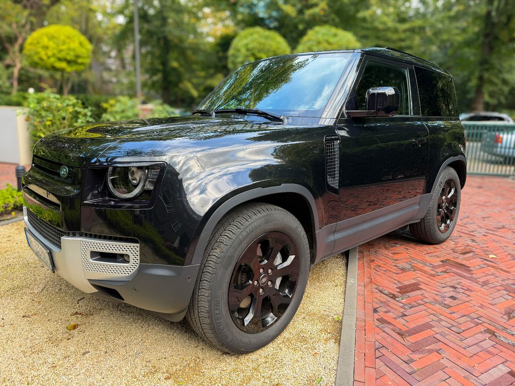 Image of Land Rover Defender