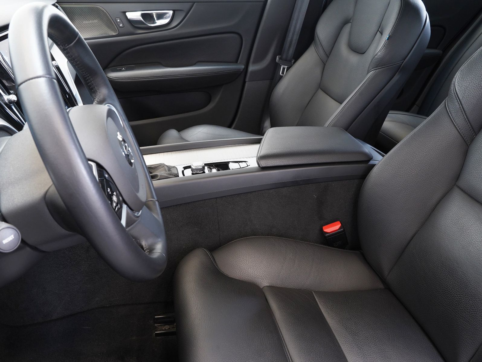 Fahrzeugabbildung Volvo V60 D4 AWD Inscription DAB/KAMERA/INTELLISAFE