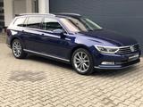 Volkswagen Passat Variant Highline BMT LED Leder Navi ACC - mit Benzin-Antrieb: Blau, Massagesitze, Kombi