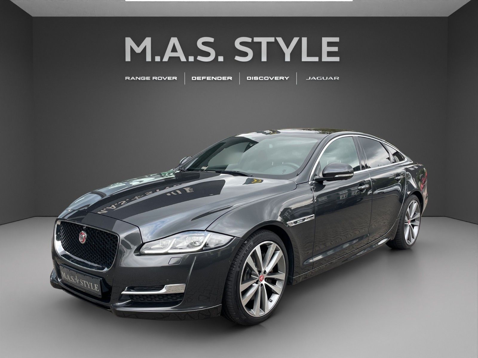 Fahrzeugabbildung Jaguar XJ R-Sport 3.0 V6 Kompressor AWD