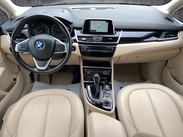 BMW 216 d Active Tourer 216 d Automatik*NAVI*LED*PDC
