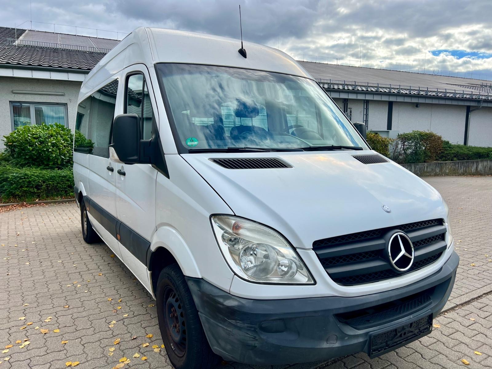 Mercedes-Benz Sprinter II 211 / 215 CDI*1-HAND*9-SITZER*KLIMA!