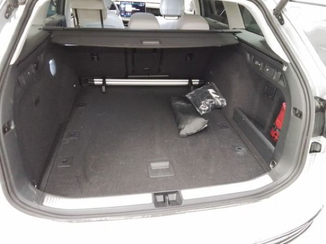 Volkswagen Passat - Bild 6
