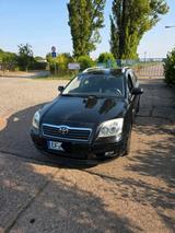 Toyota TOYOTA Avensis VVT-i T25 1.8 benzin TÜV bi... - Toyota Avensis: Kombi, T25