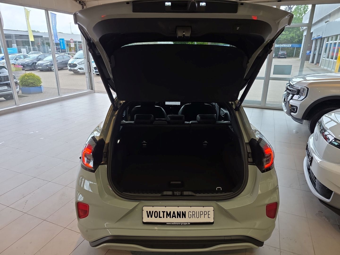 Fahrzeugabbildung Ford Puma ST-Line X Ganzjahresreifen AHK-abnehmbar Ad
