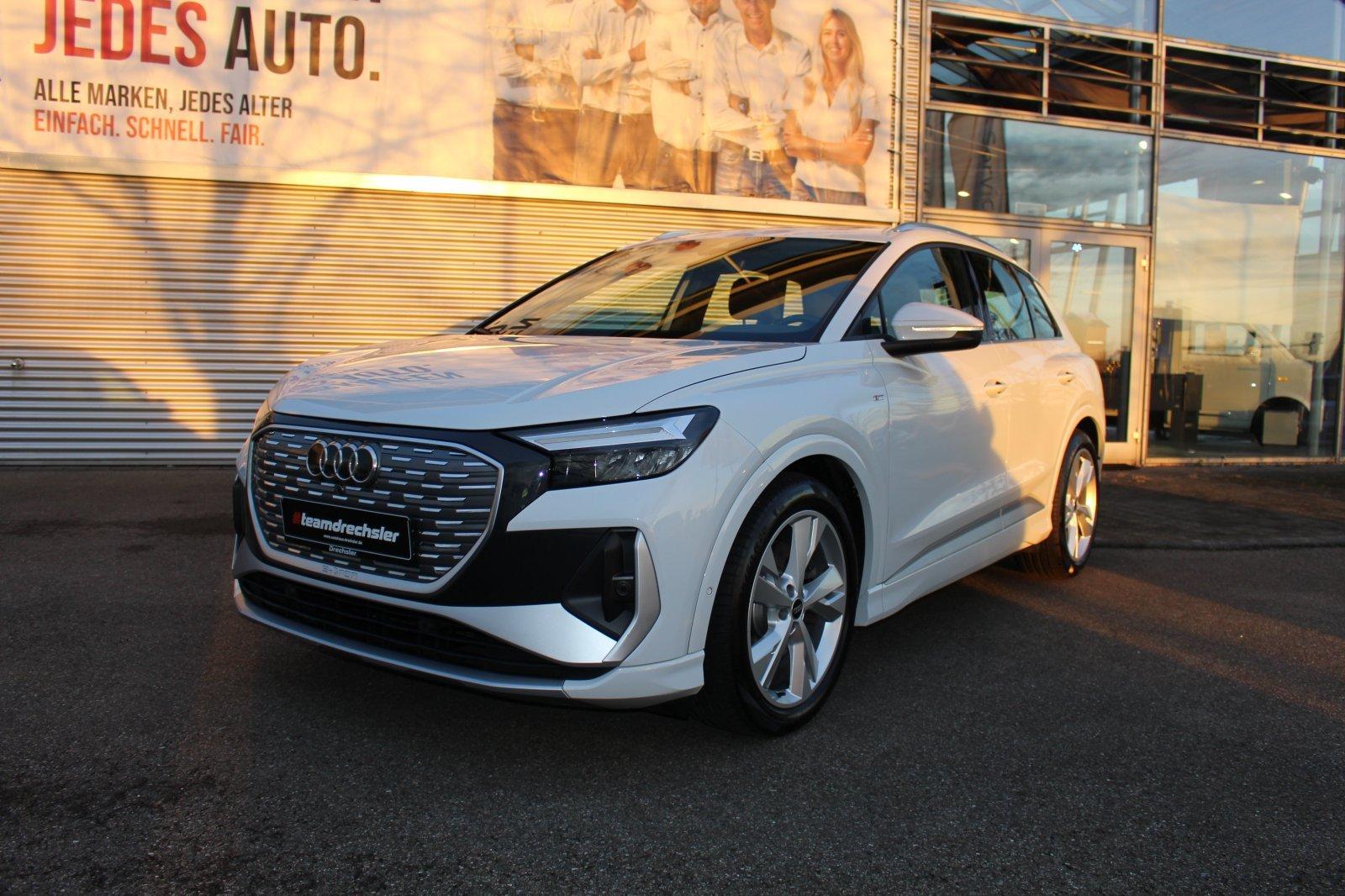 Audi Q4 40 e-tron S-LINE +PANORAMA+KAMERA+ACC+AHK