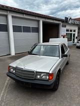 Mercedes-Benz *Projektabgabe* Mercedes  W201 190E - Mercedes-Benz 190 aus 1984