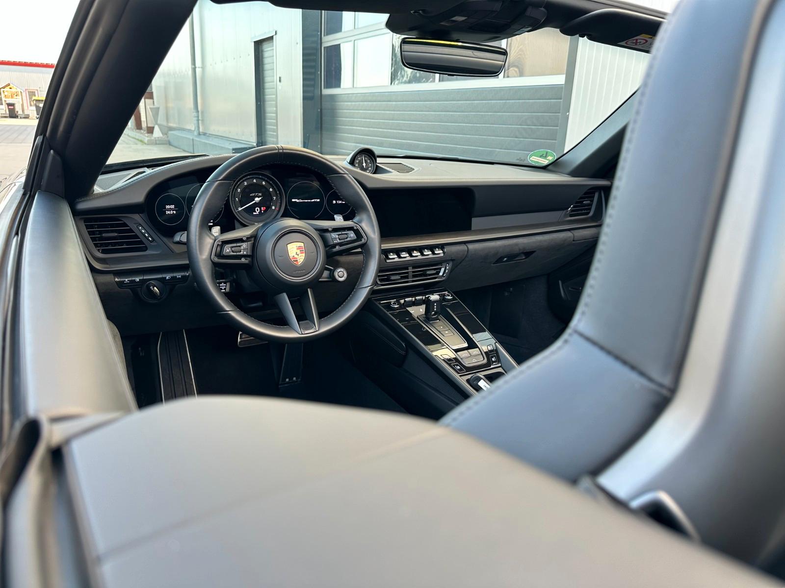 Porsche 992 GTS Cabriolet Bose MwSt. 1.Hand