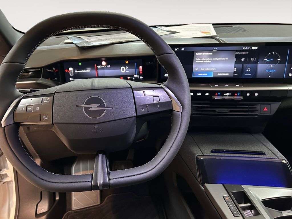 Fahrzeugabbildung Opel Grandland 1.2 DI Hybrid 48 V Automatik Edition