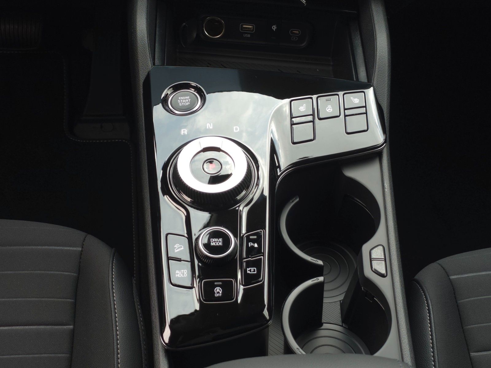 Fahrzeugabbildung Kia Sportage 1.6T 48V 2WD DCT SPI DRIVE
