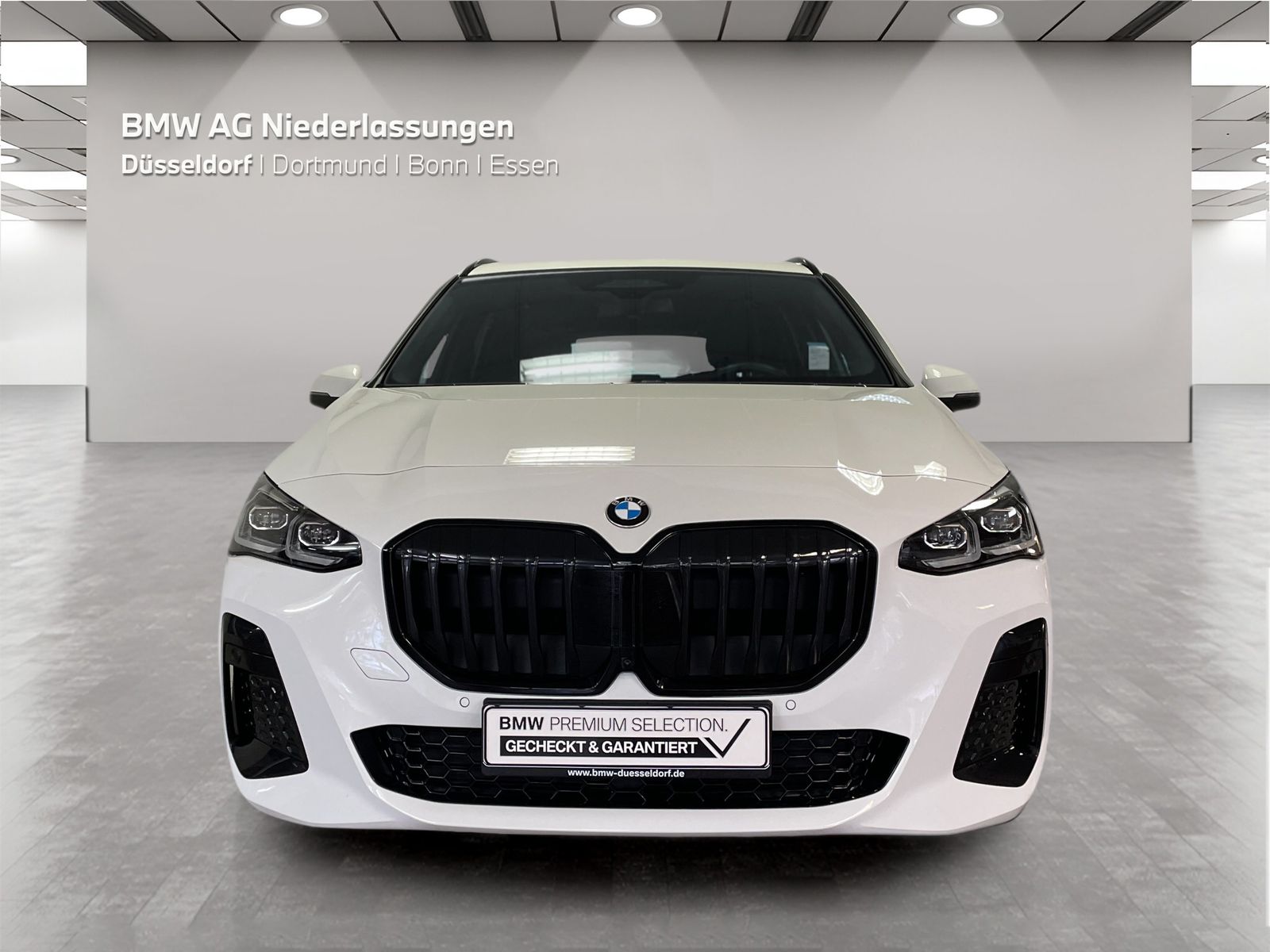 BMW 223 Active Tourer - Bild 8