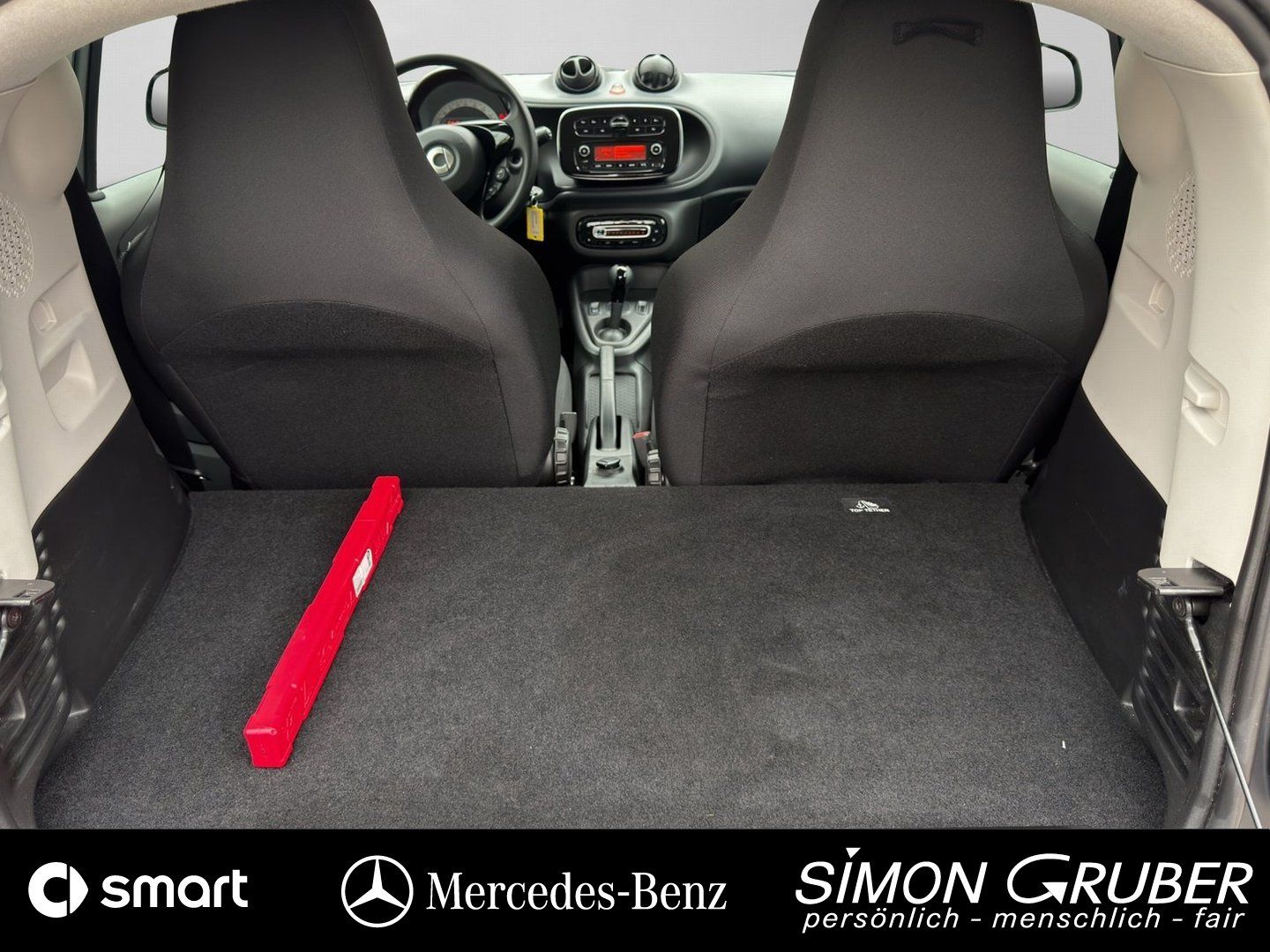 Fahrzeugabbildung Smart Smart fortwo EQ Klima Radio 22 KW Lader