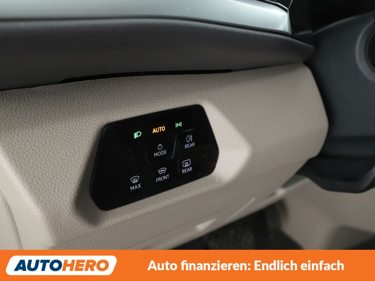 Volkswagen T7 Multivan 1.5 TSI Life Aut. NAVI LED TEMPO foto 25