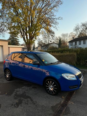 Skoda Fabia | Benzin | Unfallfrei | Blau