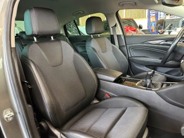 Opel Insignia B*LKHZ*2-ZONEN*LED*CARPLAY*CAMERA*