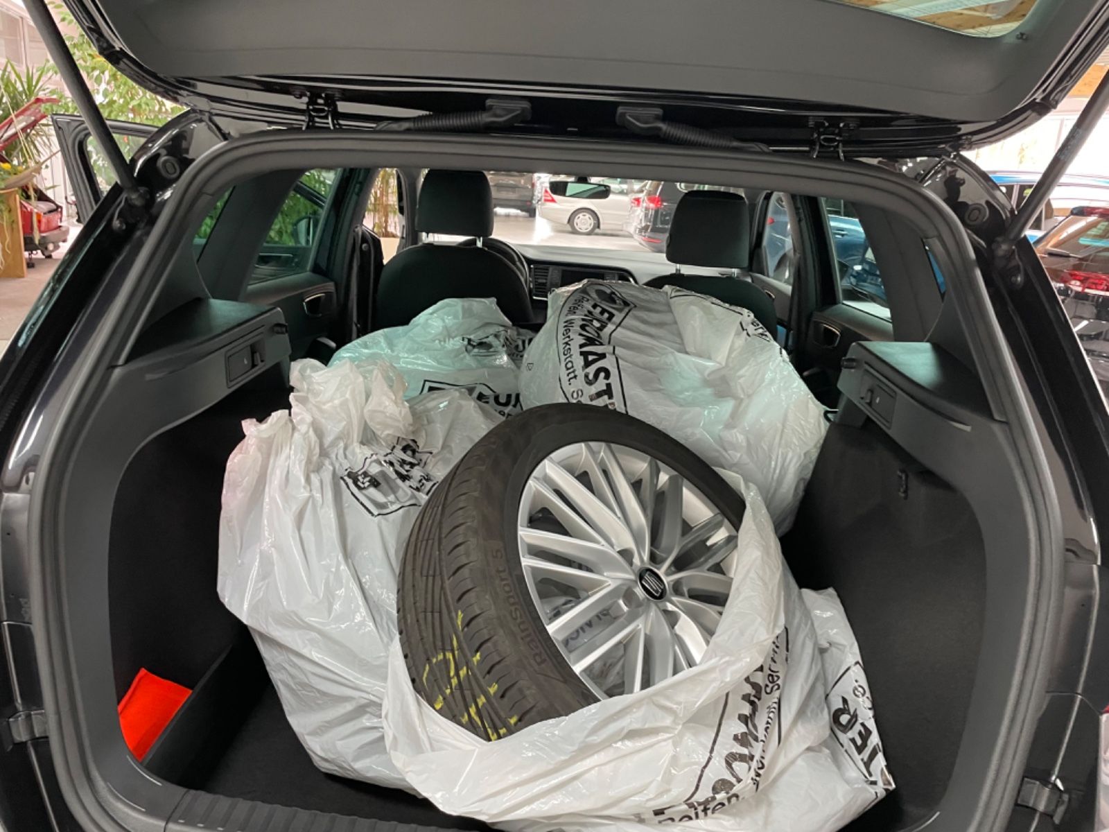 Fahrzeugabbildung SEAT Ateca Xcellence 4Drive Automatik