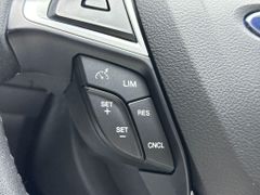 FORD S-Max 7-Sitz LED Kamera Sony CarPlay 7-Sitzer