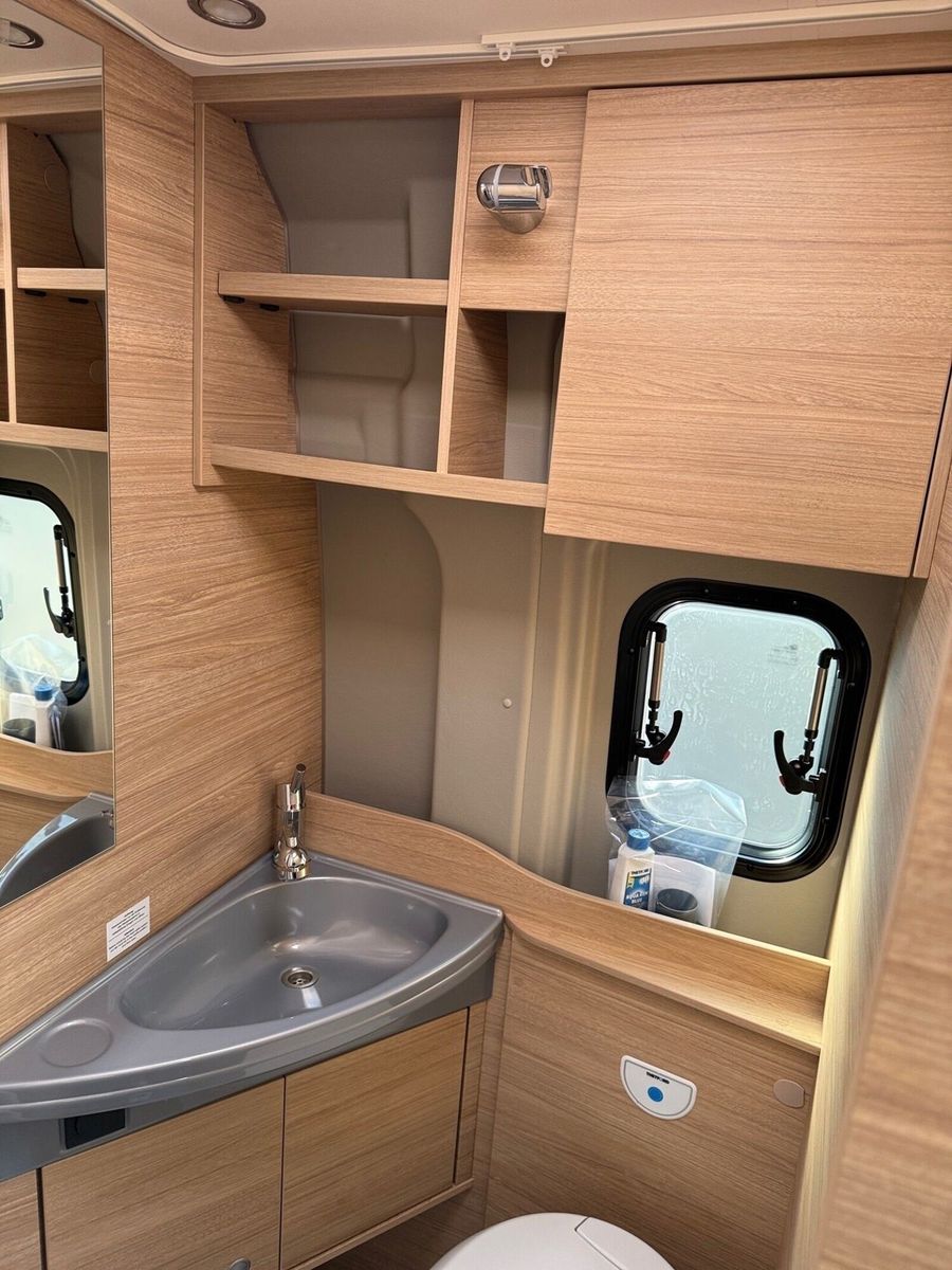 Fahrzeugabbildung Roadcar R 540 Citroen 140 PS Lithium,Markise, Solar