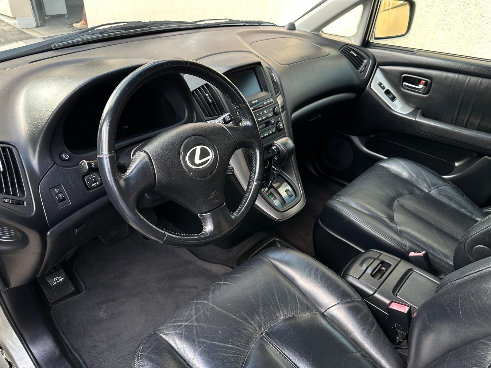 Lexus RX 300 3.0 201ch 4x4 - 2 ème main - Attelage - CT neuf - Toit ouvrant - Régulateur