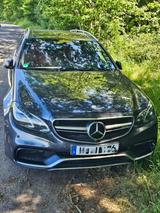 Mercedes-Benz E 63 AMG  S 585 PS Top gepflegt Vollausttattung  - gebrauchte Mercedes-Benz E 63 AMG aus dem Jahr 2014
