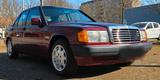 Mercedes-Benz BabyBenz 190E W201 Rosso Avantgarde Oldtimer. - Mercedes-Benz 190: Avantgarde