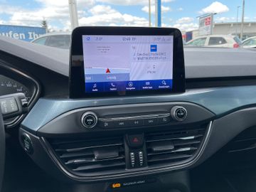 Fahrzeugabbildung Ford Focus Active LED, Spurhalteass., Navi