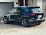 Volkswagen Tiguan 2.0 TSI 132kW DSG 4MOTION R-line Hi...