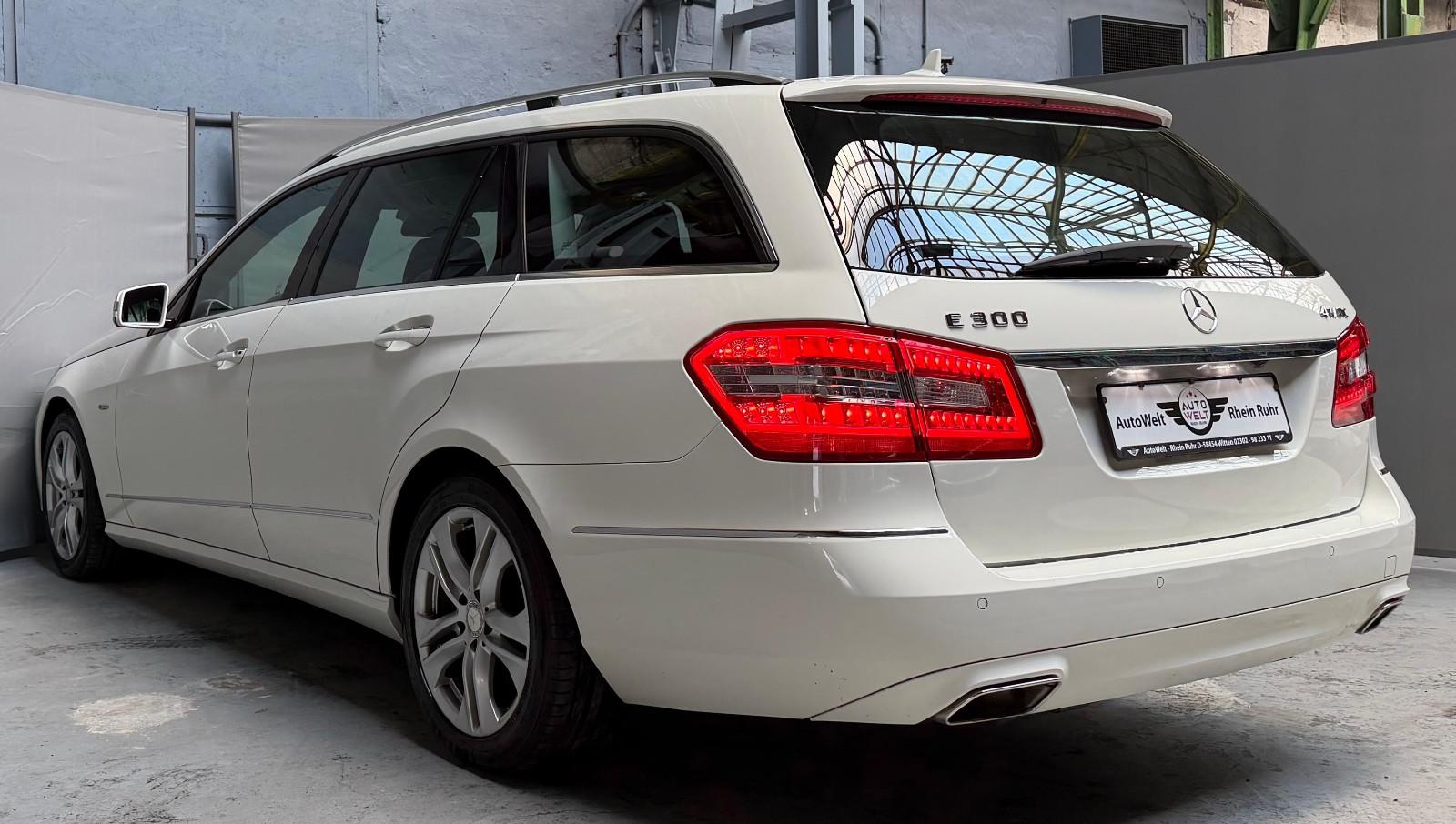 Mercedes-Benz E 300T E 350 4M BlueEfficiency  Leder KEYLESS-GO