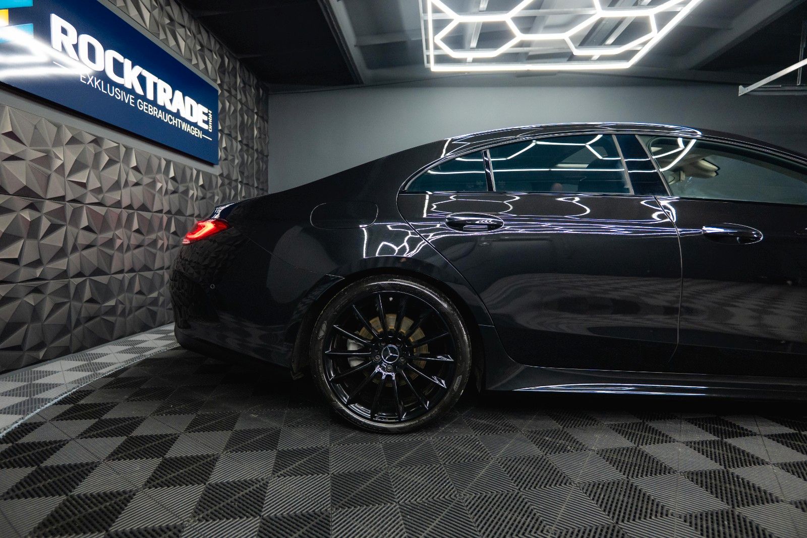 Fahrzeugabbildung Mercedes-Benz CLS 400d 4Matic AMG Night-Paket *Burmester*ACC*