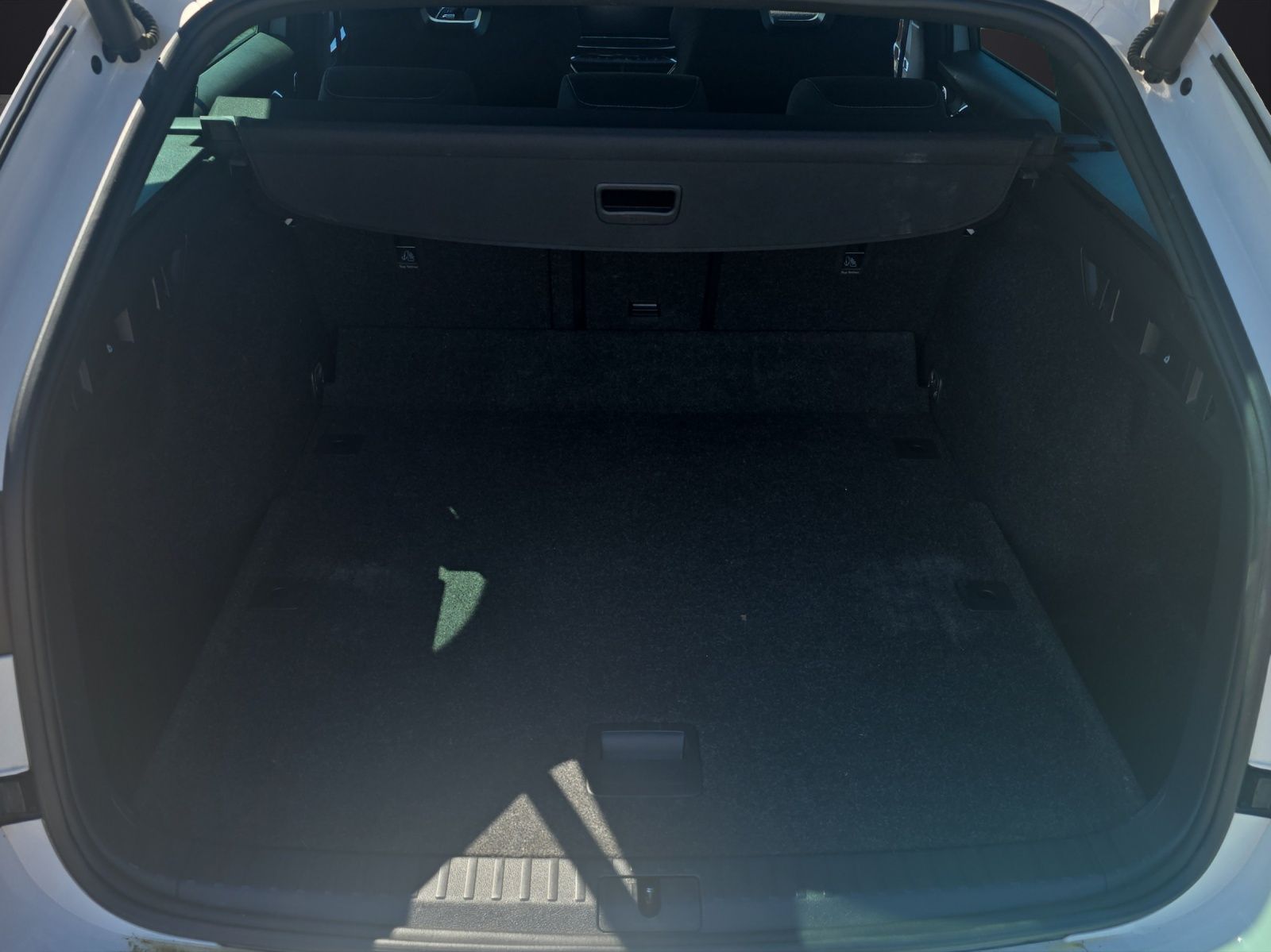 Fahrzeugabbildung SKODA Octavia Combi Style 1.5 TSI Matrix Navi AHK ACC
