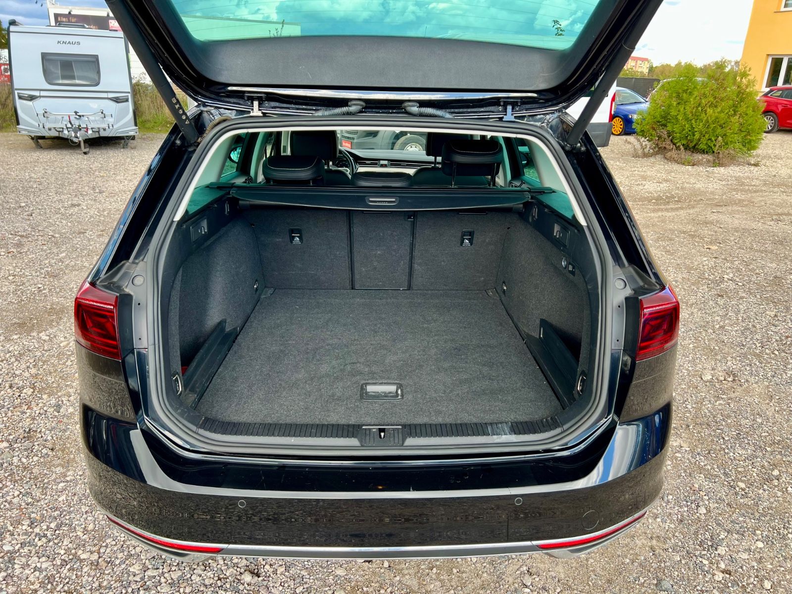 VW Passat Variant Elegance AAC AHK GZJR CARPLAY