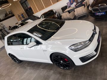 Volkswagen Golf VII Lim. GTD BMT *NAVI*SZHZ*PDC*BI-XENON*