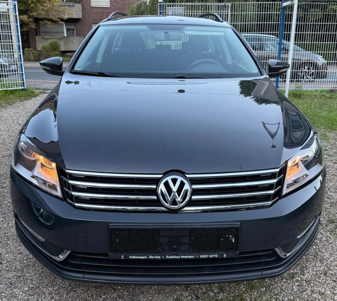 Volkswagen Passat Variant 2014, 1.4 benzīns, Manuāls, Universāls, Pelēks — Latvijā