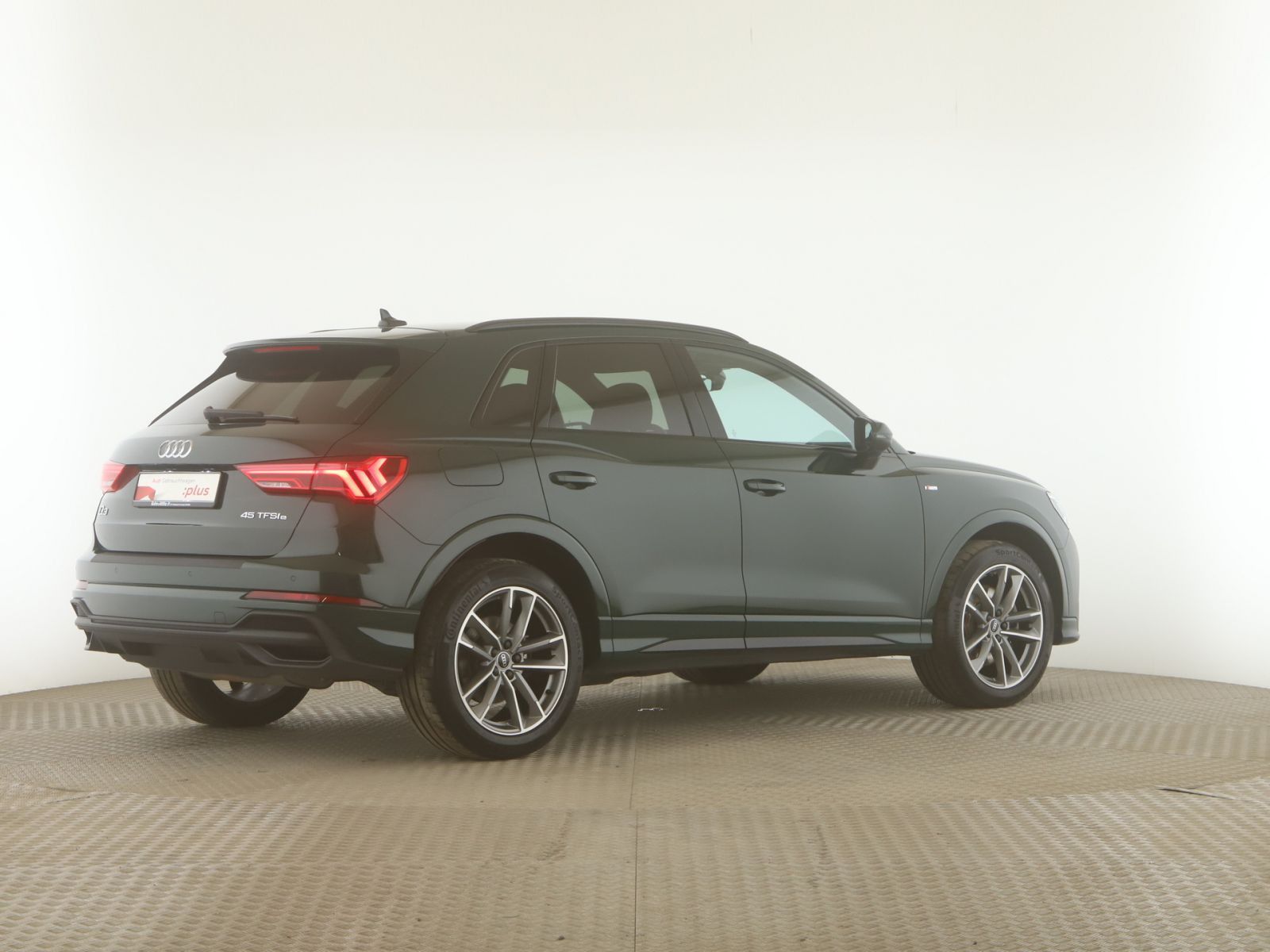Audi Q3 45 TFSIe S line HYBRID+AHK+Matrix+PDC+SitzH+M foto 7